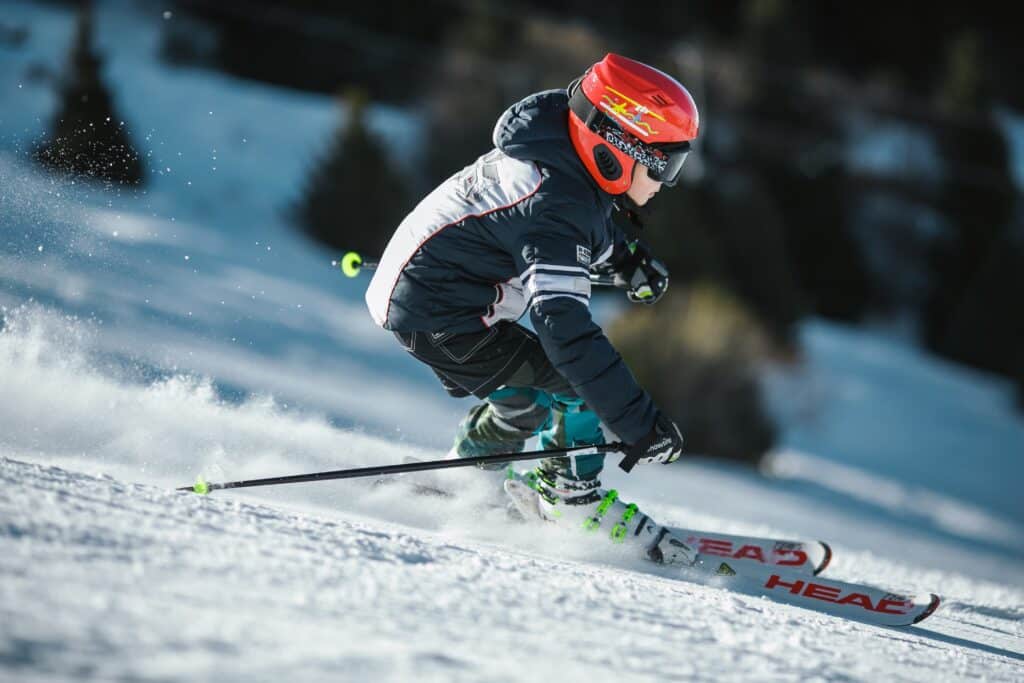 Kids junior ski rentals in Vail